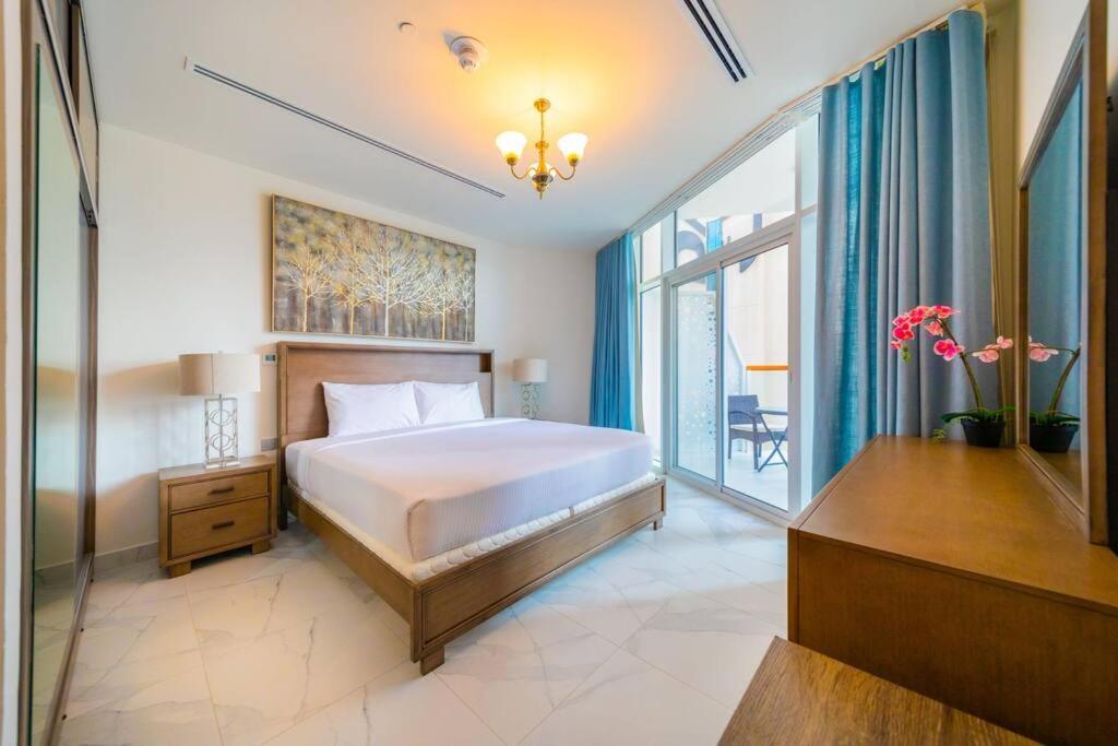Millennium Binghatti, Business Bay - Mint Stay Dubái Exterior foto